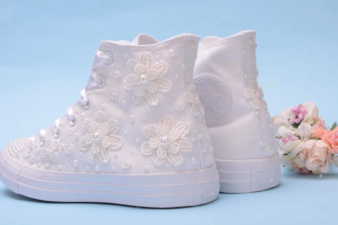 floral converse mariée