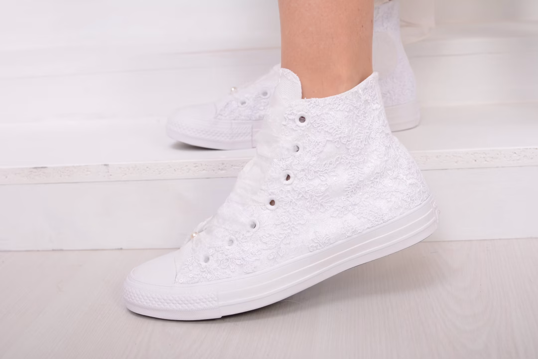 Chaussures de mariage en dentelle blanche pour la mariée