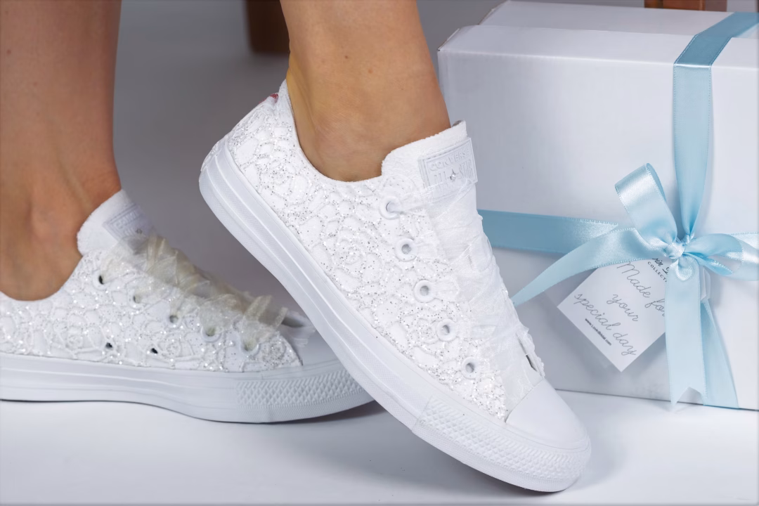 Chaussures de mariage personnalisées, Converse personnalisées, blanc et ivoire – Lovin Bridal