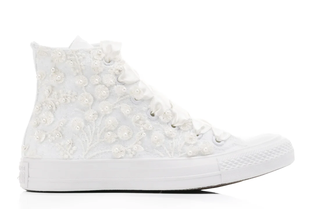 Converse haut de gamme en dentelle ivoire, baskets de mariée faites main – Lovin Bridal