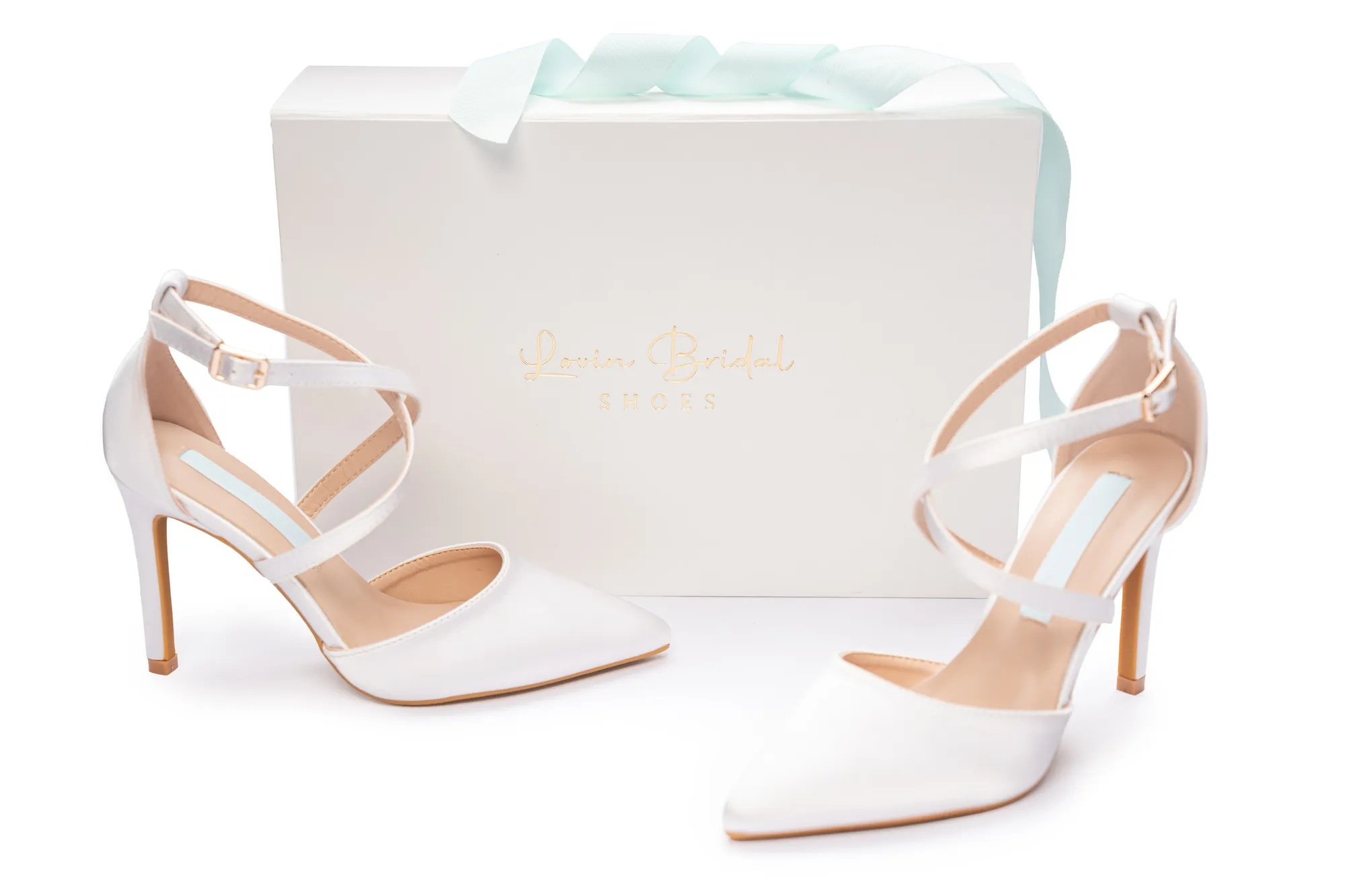 YNG09309 Talons en satin blanc à bout pointu pour mariée avec une coupe élégante et stable