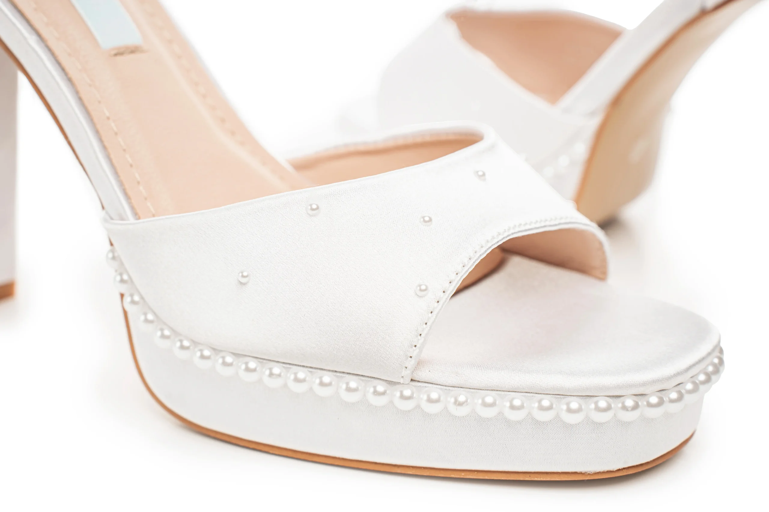 Escarpins de mariée à plateforme perle – Anna Escarpins de mariée à plateforme perle confortables, blancs – Lovin Bridal Anna