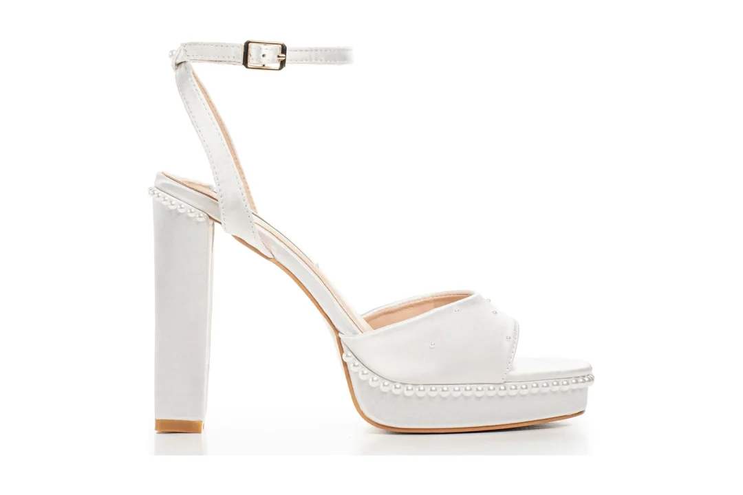 Escarpins de mariée avec plateforme perle et talon bloc de 11 cm, blanc et ivoire – Lovin Bridal Anna