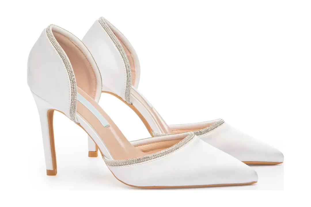 Pompes de mariée ivoire avec cristaux, bout pointu, talon de 10 cm – Cérès, Lovin Bridal