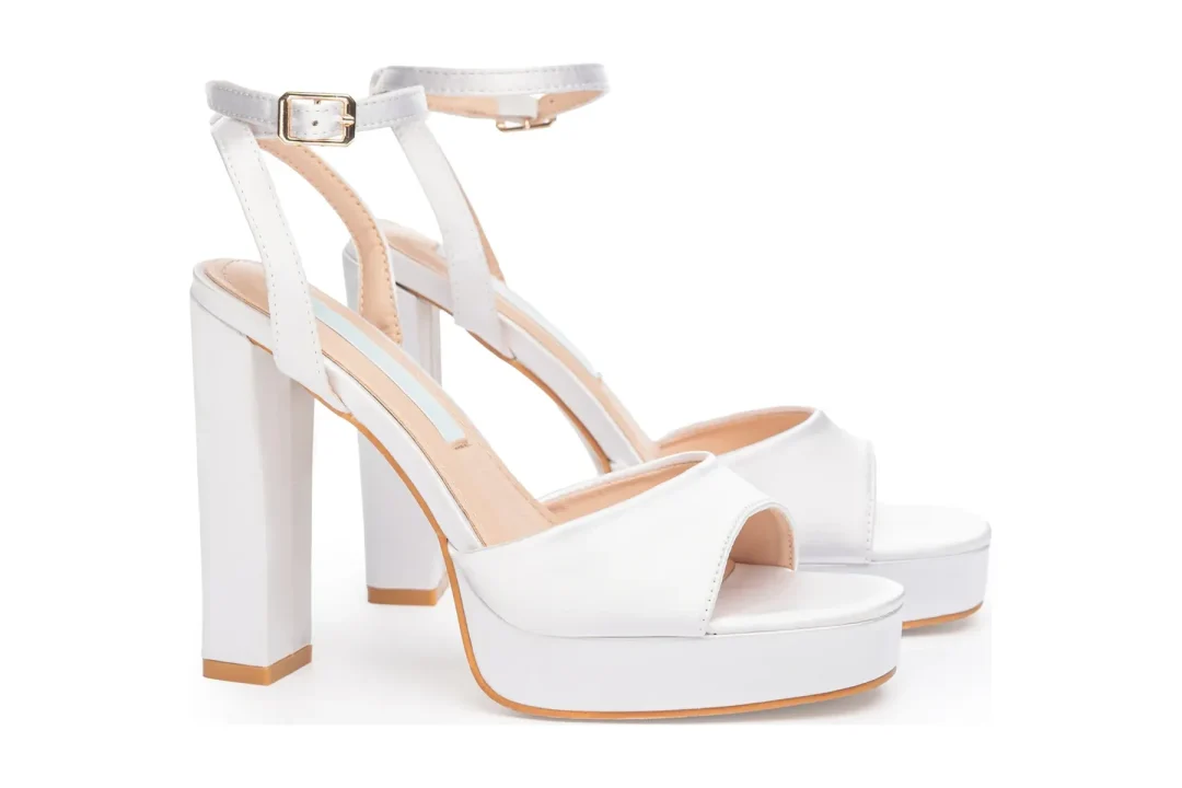 Sandales de mariage à talon bloc, satin, blanc et ivoire, talon de 4,3 pouces – Artemis, Lovin Bridal