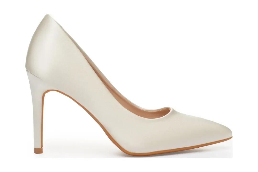 Escarpins de mariée en satin ivoire, bout pointu, talon de 9 cm – Perséphone, Lovin Bridal