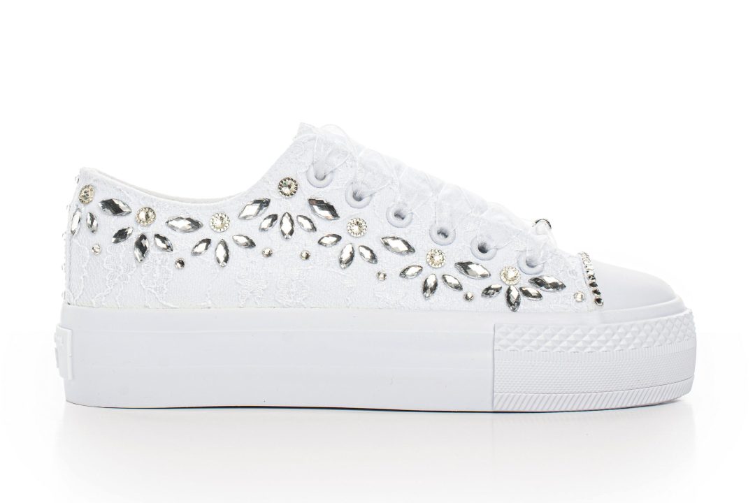 Baskets de mariée en cristal, en blanc et ivoire avec dentelle – Lovin Bridal Lisa